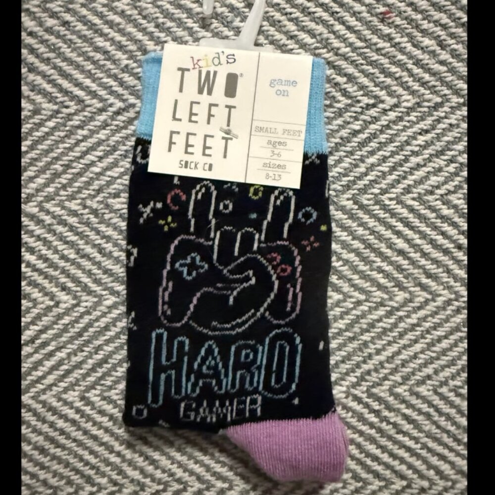 Two Left Feet Kids Sock Size little kids 8-13 for ages 3-6 GAME ON PRINT NEW!
